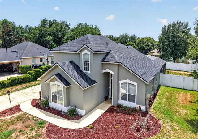 Homes for sale in Grand Island, FL | 36809 Meridian Cir, Grand Island, FL 32735 | MLS# G5114476