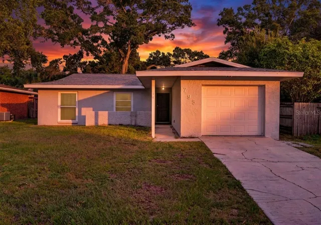 2nd image of 795 7th St S, Safety Harbor, FL 34695 | MLS# TB8524702