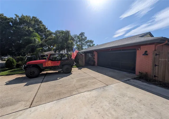 Photo 2 of Single family home for sale at 3849 Edgemont Dr, New Port Richey, FL 34652 | MLS# W7887221 | Listing updated on 2026-08-21