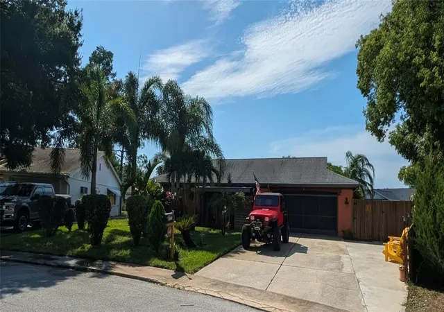Photo 3 of Single family home for sale at 3849 Edgemont Dr, New Port Richey, FL 34652 | MLS# W7887221 | Listing updated on 2026-08-21