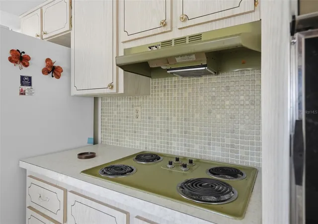 Homes for sale in Holiday, FL | 1207 Lodestar Dr, Holiday, FL 34690 | MLS# W7887222