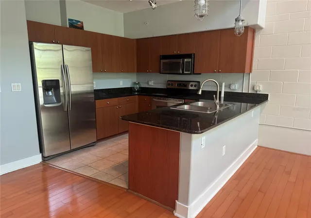 5th image of 2515 Sw 35Th Pl #209, Gainesville, FL 32608 | MLS# TB8524706
