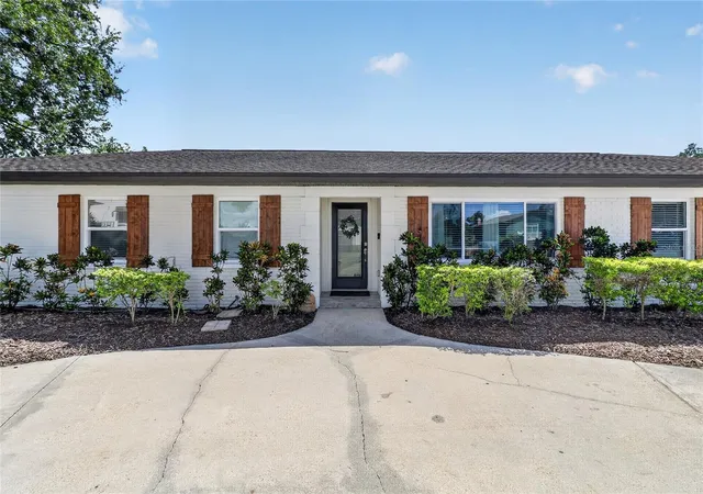 4th image of 706 S Oakwood Ave, Brandon, FL 33511 | MLS# L4963174