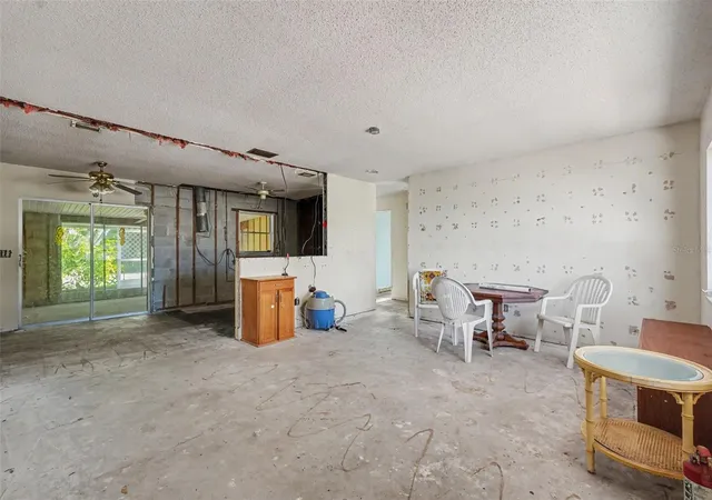 Photo 2 of Single family home for sale at 8373 78th Terrace, Seminole, FL 33777 | MLS# TB8524711 | Listing updated on 2026-09-29
