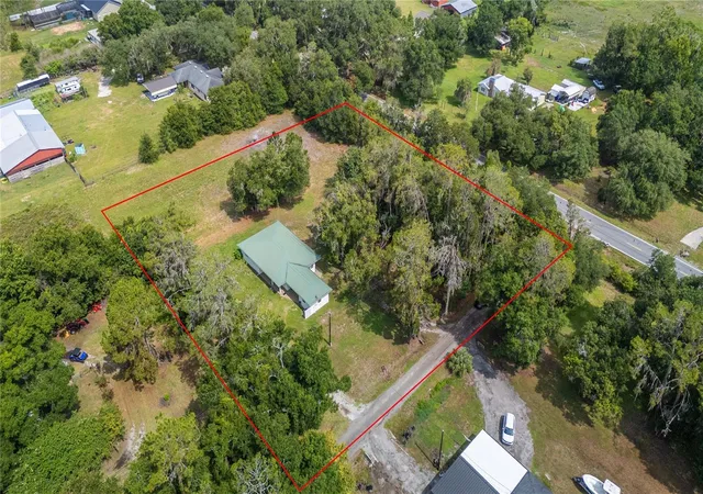 Homes for sale in Lakeland, FL | 5256 Knights Station Rd, Lakeland, FL 33810 | MLS# TB8524717