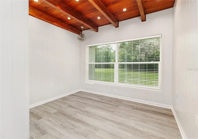 Homes for sale in Lakeland, FL | 5256 Knights Station Rd, Lakeland, FL 33810 | MLS# TB8524717