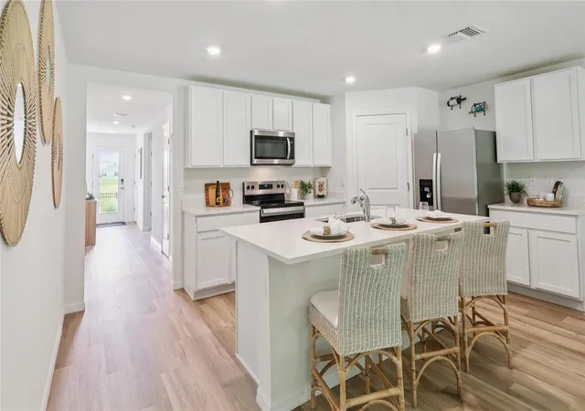 4th image of 7167 Se 112Th Ln, Belleview, FL 34420 | MLS# OM727662