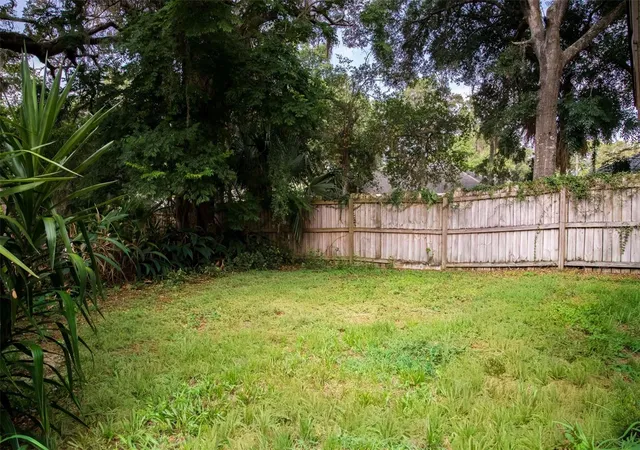5th image of 900 Kentucky Blvd, Eustis, FL 32726 | MLS# G5114483