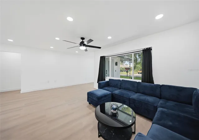 Photo 4 of Single family home for sale at 2506 Lakeshore Cir, Port Charlotte, FL 33952 | MLS# D6147949 | Listing updated on 2026-10-22