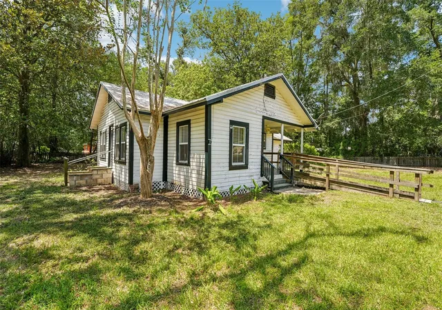 2nd image of 14306 Nw 145th Ter, Alachua, FL 32615 | MLS# O6421219