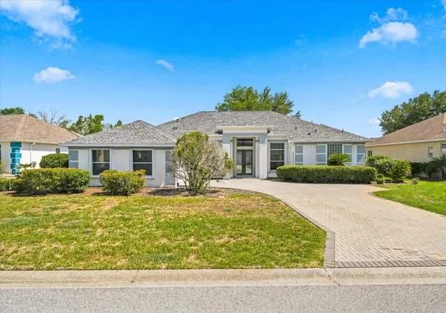 Photo 3 of Single family home for sale at 8402 Maybelle Dr, Weeki Wachee, FL 34613 | MLS# W7887225 | Listing updated on 2026-08-26
