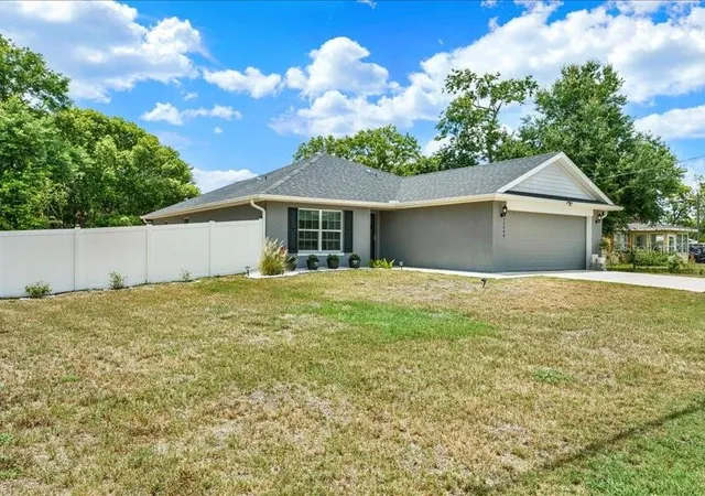3rd image of 15648 Se 92Nd Ave, Summerfield, FL 34491 | MLS# TB8524736