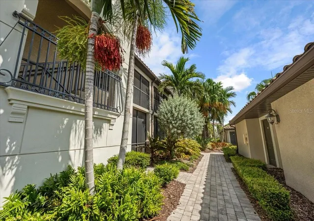 Photo 3 of Condo for sale at 5557 Palmer Cir #202, Bradenton, FL 34211 | MLS# A4698601 | Listing updated on 2026-08-09