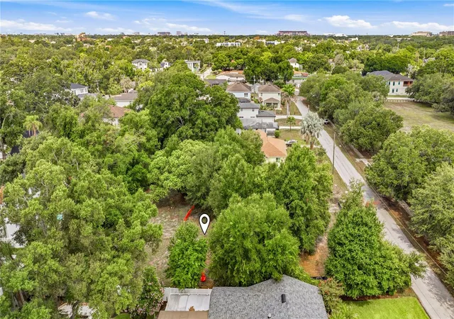 Photo 3 of Single family home for sale at 1006 W Adalee St, Tampa, FL 33603 | MLS# TB8524743 | Listing updated on 2026-08-20
