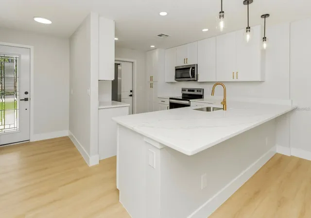 Photo 3 of Single family home for sale at 3058 Graceland Ct, Orlando, FL 32812 | MLS# O6421233 | Listing updated on 2026-09-02