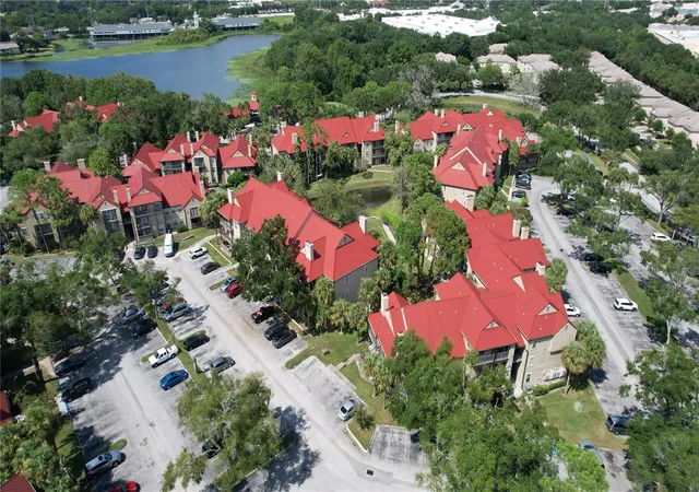 2nd image of 246 Afton Sq, ALTAMONTE SPRINGS, FL 32714