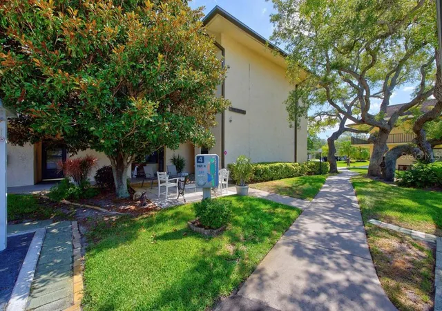 Photo 4 of Condo for sale at 12300 Vonn Rd #4307, Largo, FL 33774 | MLS# TB8524755 | Listing updated on 2026-10-05