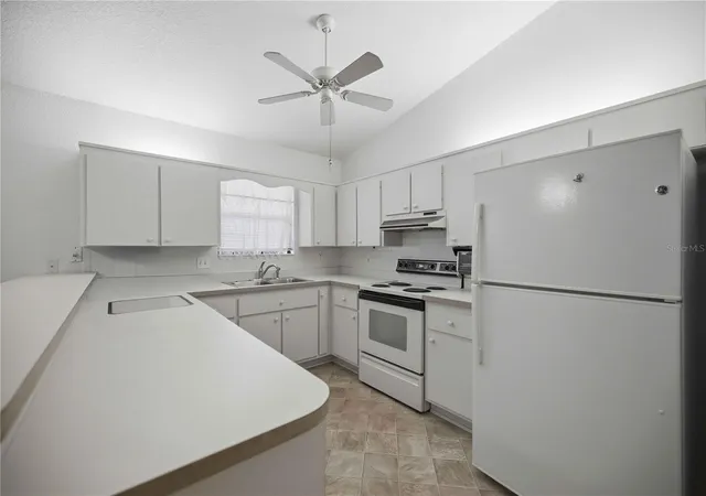 5th image of 3925 Ne 22Nd St, Ocala, FL 34470 | MLS# OM727669