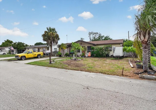 Photo 4 of Single family home for sale at 4448 Terry Loop, New Port Richey, FL 34652 | MLS# TB8524775 | Listing updated on 2026-08-07