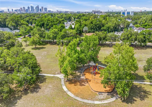 Photo 13 of Single family home for sale at 1008 W Adalee St, Tampa, FL 33603 | MLS# TB8524776 | Listing updated on 2026-08-29