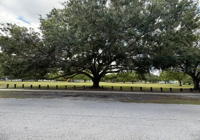 Photo 2 of Single family home for sale at 1008 W Adalee St, Tampa, FL 33603 | MLS# TB8524776 | Listing updated on 2026-08-29