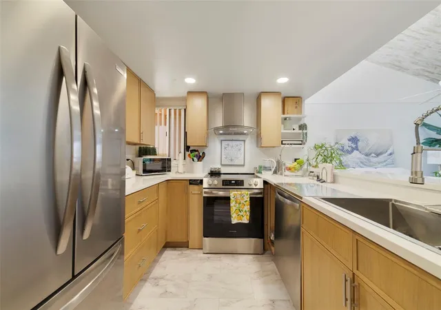 5th image of 1051 S Highland St #7D, Mount Dora, FL 32757 | MLS# G5114491