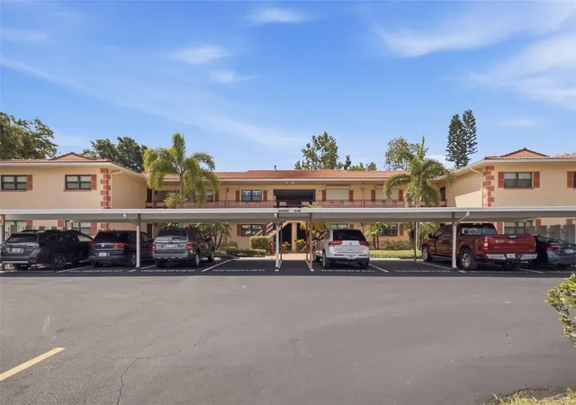 3rd image of 8140 Terrace Garden Dr #103, Saint Petersburg, FL 33709 | MLS# TB8524784
