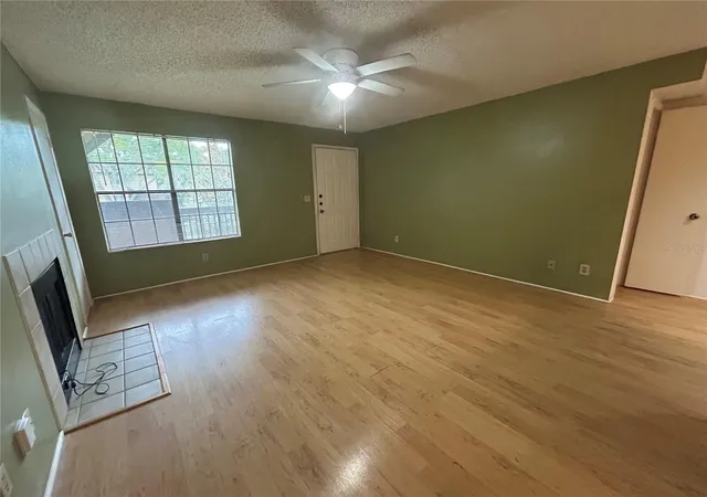 4th image of 380 Lakepointe Dr, Altamonte Springs, FL 32701