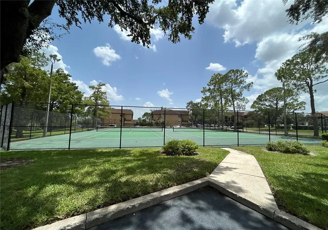 2nd image of 380 Lakepointe Dr, ALTAMONTE SPRINGS, FL 32701