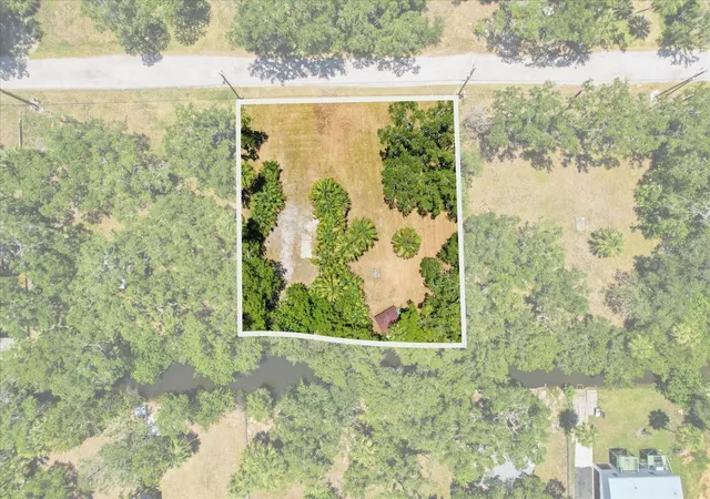 1st image of 14365 W Shorecliff Ct, Crystal River, FL 34429 | MLS# OM727679