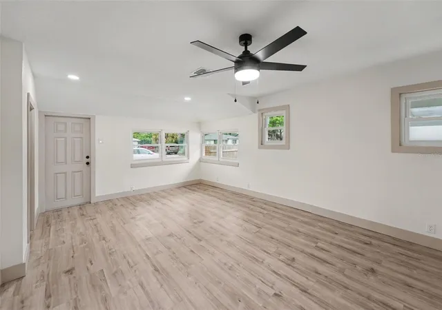3rd image of 2850 59Th Ave N, St Petersburg, FL 33714 | MLS# TB8524809