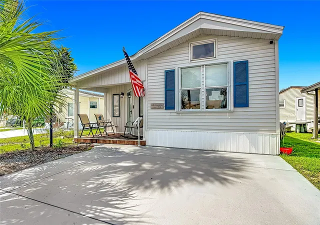 Homes for sale in Clermont, FL | 9000 Us Hwy 192 #297, Clermont, FL 34714 | MLS# S5152796