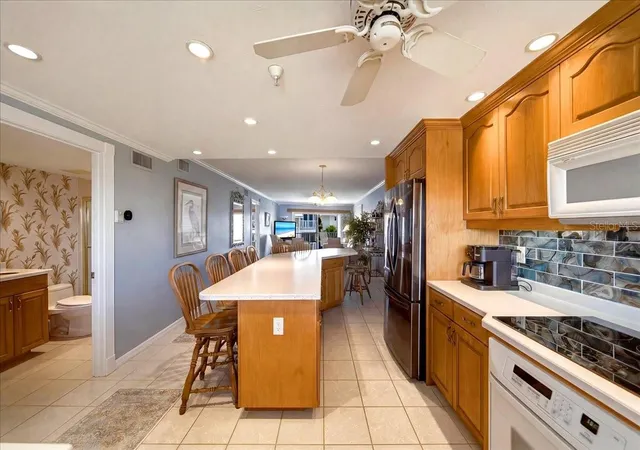 5th image of 1480 Gulf Blvd #202, Englewood, FL 34223 | MLS# A4698626