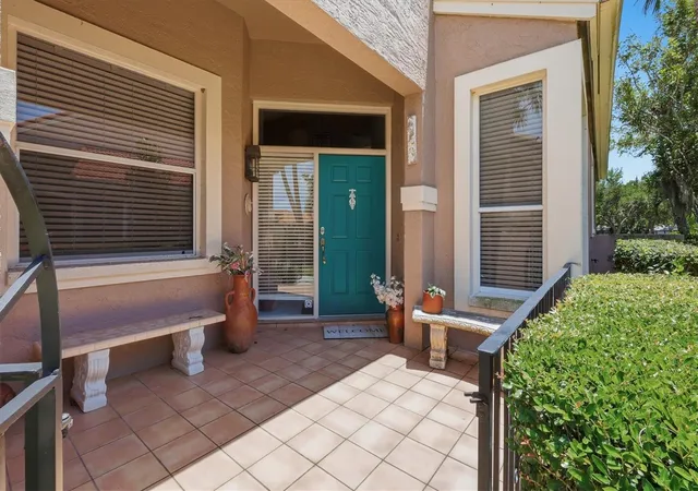 Photo 2 of Single family home for sale at 4636 Deer Trl Blvd, Sarasota, FL 34238 | MLS# A4698629 | Listing updated on 2026-09-06