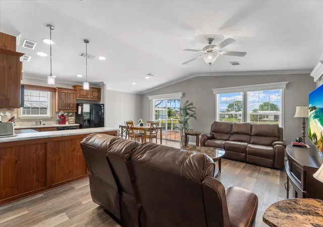 4th image of 714 Fairmount Dr, North Port, FL 34287 | MLS# N6144882