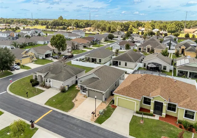 2nd image of 1144 High Seas St, Winter Haven, FL 33880 | MLS# L4963179