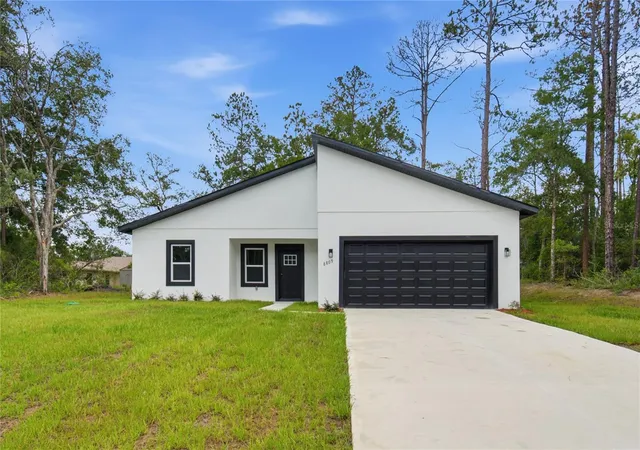 Homes for sale in Citrus Springs, FL | 8809 N Circular Wy, Citrus Springs, FL 34434 | MLS# O6421308
