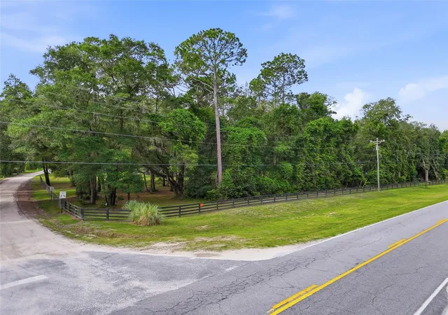 Homes for sale in Fort White, FL | 00 Sw County Road 18, Fort White, FL 32038 | MLS# GC541595