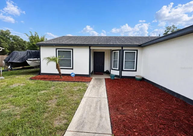 Photo 2 of Single family home for sale at 3055 Kirkland St, Deltona, FL 32738 | MLS# V4949960 | Listing updated on 2026-08-28