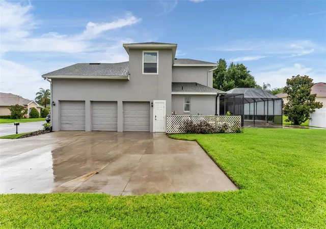 Homes for sale in Lakeland, FL | 7350 Osprey Landing Pt, Lakeland, FL 33813 | MLS# L4963180