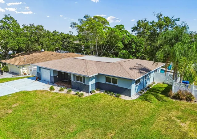 2nd image of 3282 Honeysuckle Rd, Largo, FL 33770 | MLS# TB8524853