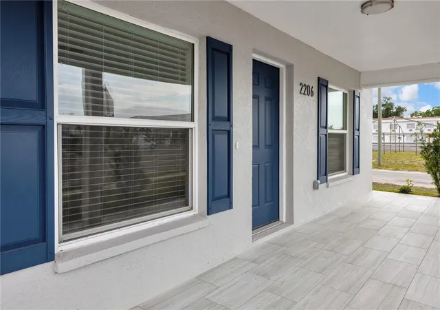 Photo 3 of Single family home for sale at 2206 53rd Avenue E, Bradenton, FL 34203 | MLS# A4698640 | Listing updated on 2026-07-10