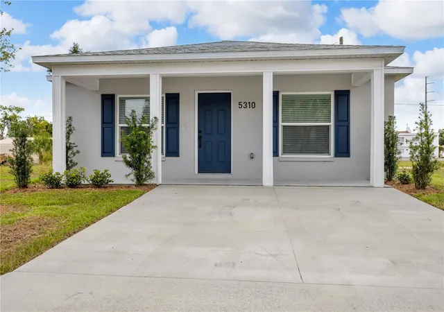 Single family home for sale at 5310 22nd Street Ct E, Bradenton, FL 34203 | MLS# A4698642 | Listing updated on 2026-09-23