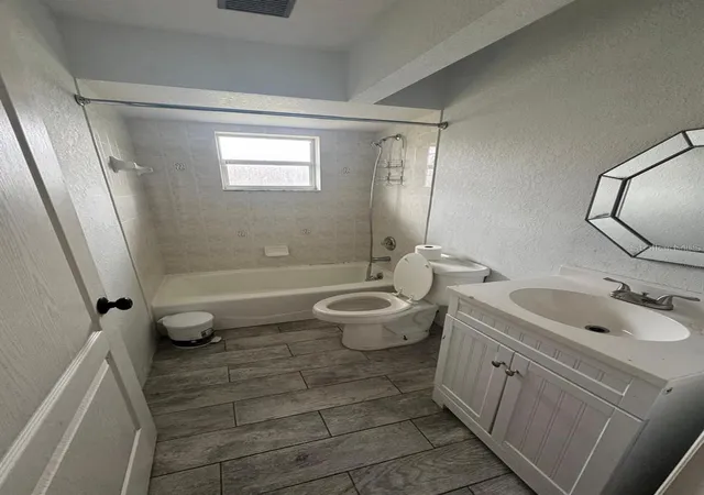 Photo 3 of Single family home for sale at 4016 Bula Ln, North Port, FL 34287 | MLS# A4698644 | Listing updated on 2026-10-08