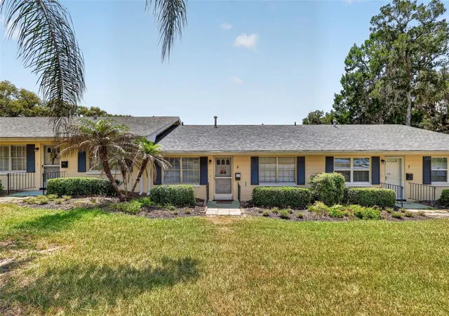 1st image of 445 S Grandview St #8, Mount Dora, FL 32757 | MLS# G5114501
