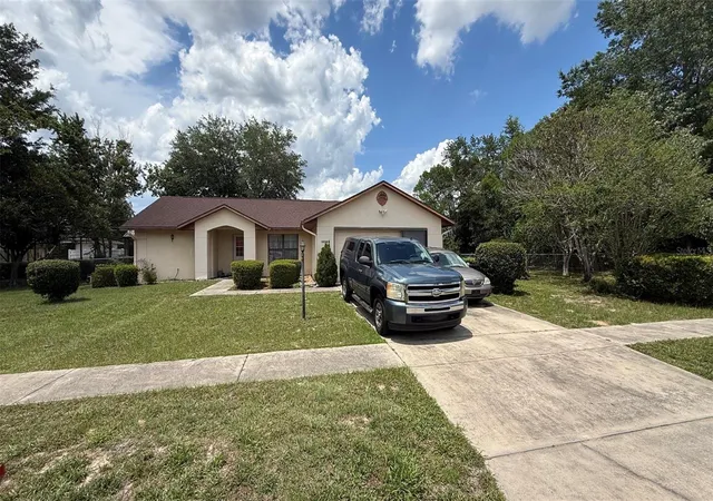 Photo 1 of Single family home for sale at 15165 Sw 39th Circle, Ocala, FL 34473 | MLS# OM727695 | Listing updated on 2026-09-25