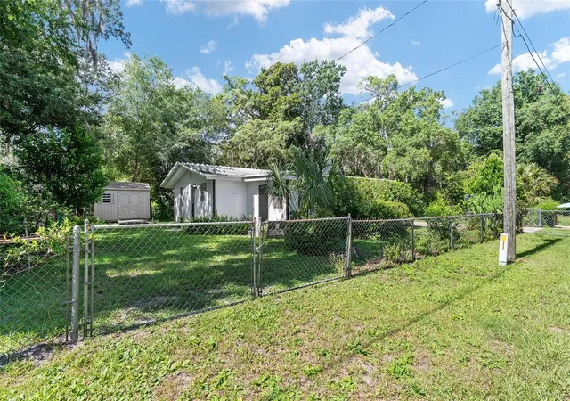 Photo 3 of Single family home for sale at 25140 NE 133rd Place, Fort Mc Coy, FL 32134 | MLS# O6421348 | Listing updated on 2026-07-26