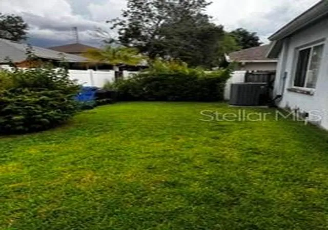 3rd image of 8806 Cypress Hammock Dr, Tampa, FL 33614 | MLS# TB8524883