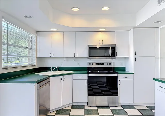 Photo 3 of Single family home for sale at 5664 25th Street Cir E, Bradenton, FL 34203 | MLS# A4698651 | Listing updated on 2026-10-05