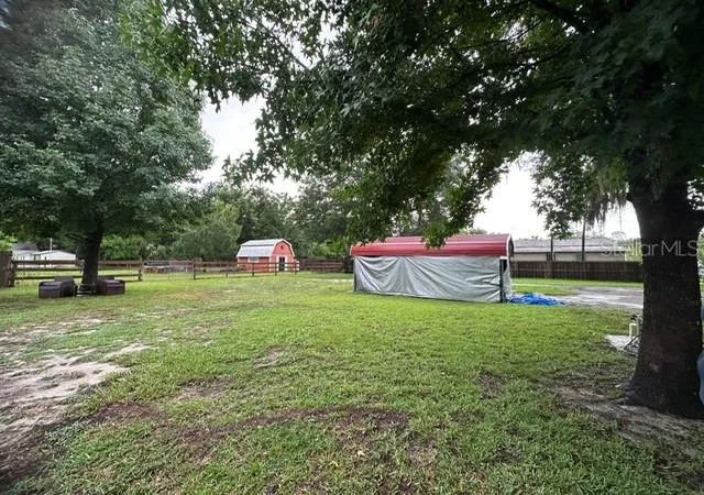 3rd image of 444 Quail St, Lady Lake, FL 32159 | MLS# G5114503